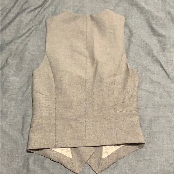 Le chateau women’s vest - Picture 2 of 5